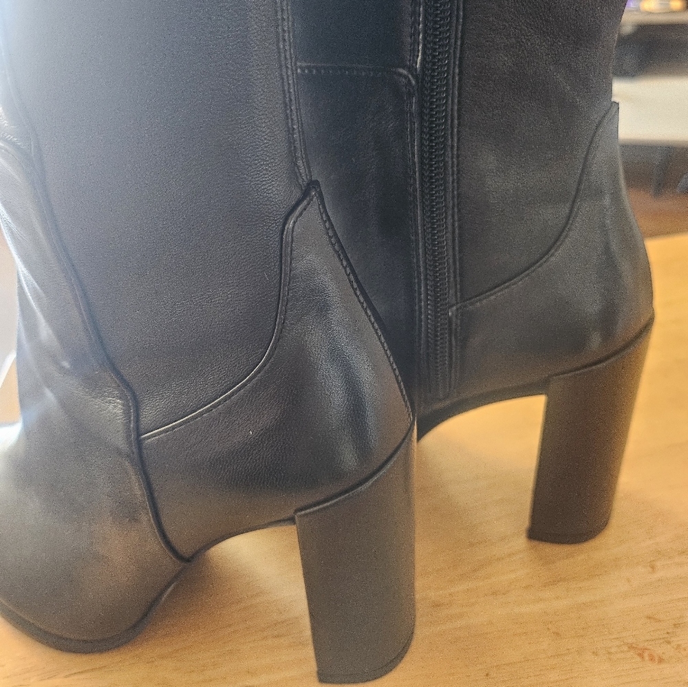 Women's Black Knee-High Boots